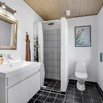 Helin - 800m From The Sea By Interhome