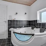 Helin - 800m From The Sea By Interhome بيت للعطل Rødby