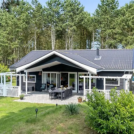 Holiday Home Helin - 800M From The Sea By Interhome *